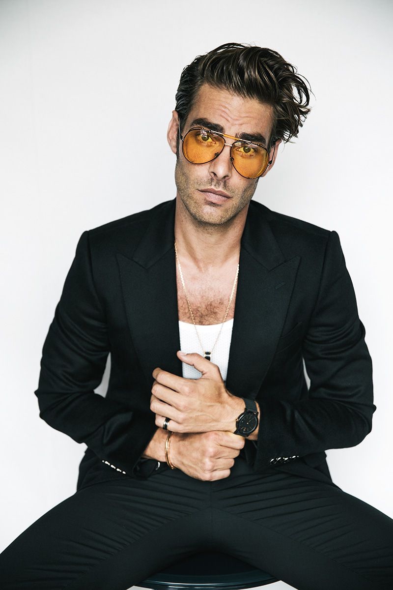 » Jon Kortajarena Stars in Esquire México Cover Shoot Jon Kortajarena 2021 Esquire Mexico 006