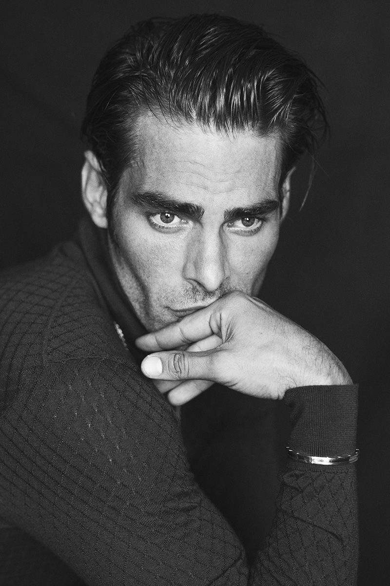 » Jon Kortajarena Stars in Esquire México Cover Shoot Jon Kortajarena 2021 Esquire Mexico 008