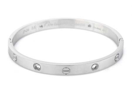 Why is the Cartier Love Bracelet Still Popular Today?