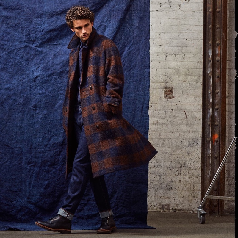 Simon Nessman wears an Italian double-breasted topcoat in brown navy check slim-fit stretch jeans by Todd Snyder. » Todd Snyder Issued By: Simon Dons Smart Fall Style Simon Nessman wears an Italian double-breasted topcoat in brown navy check slim-fit stretch jeans by Todd Snyder.