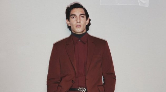 Jorge López, Niels Schneider + More Star in Zara Studio Campaign Jorge López, Niels Schneider + More Star in Zara Studio Campaign