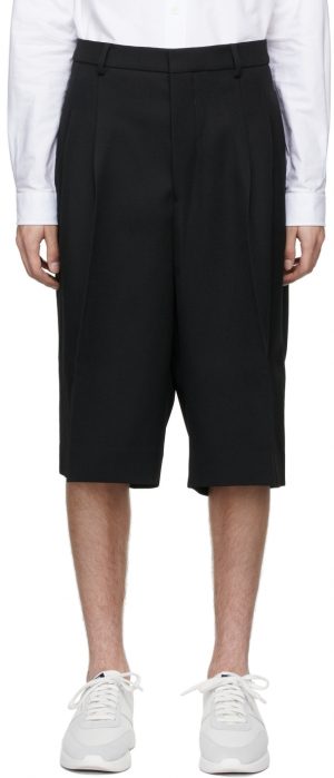 AMI Alexandre Mattiussi Black Pleated Large Bermuda Shorts AMI Alexandre Mattiussi Black Pleated Large Bermuda Shorts