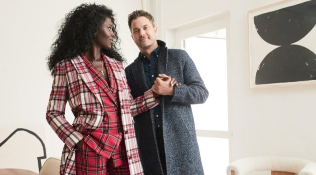 Joshua Jackson & Jodie Turner-Smith Embrace Holiday Style with J.Crew Joshua Jackson & Jodie Turner-Smith Embrace Holiday Style with J.Crew