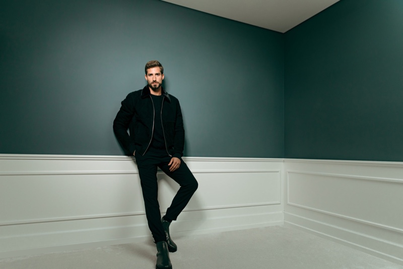 In front and center, Kevin Trapp is a chic vision in a look from his ABOUT YOU capsule collection.