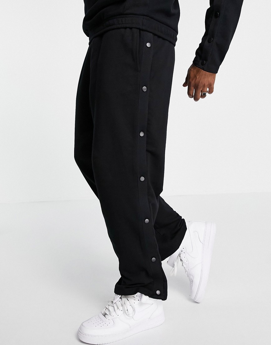 khaki camo cargo pants