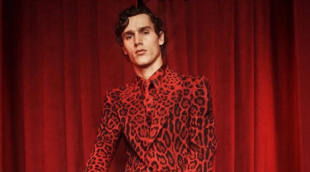 Carlos Galobart is red-hot in a leopard print suit from Dolce & Gabbana's spring-summer 2022 Hot Animalier collection.