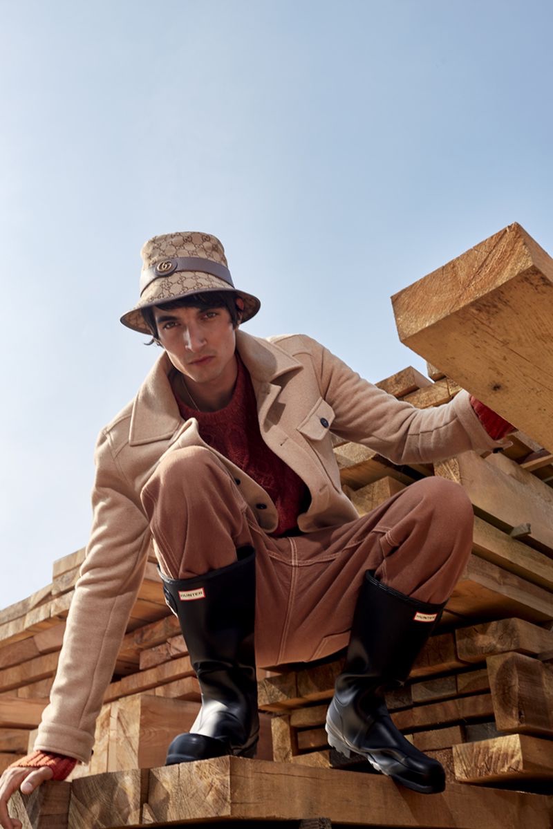 Pablo Fernandez 2021 Elle Man Poland Fashion Editorial » Pablo & Marcel Don Earthy Tones for Elle Man Poland Pablo Fernandez 2021 Elle Man Poland Fashion Editorial