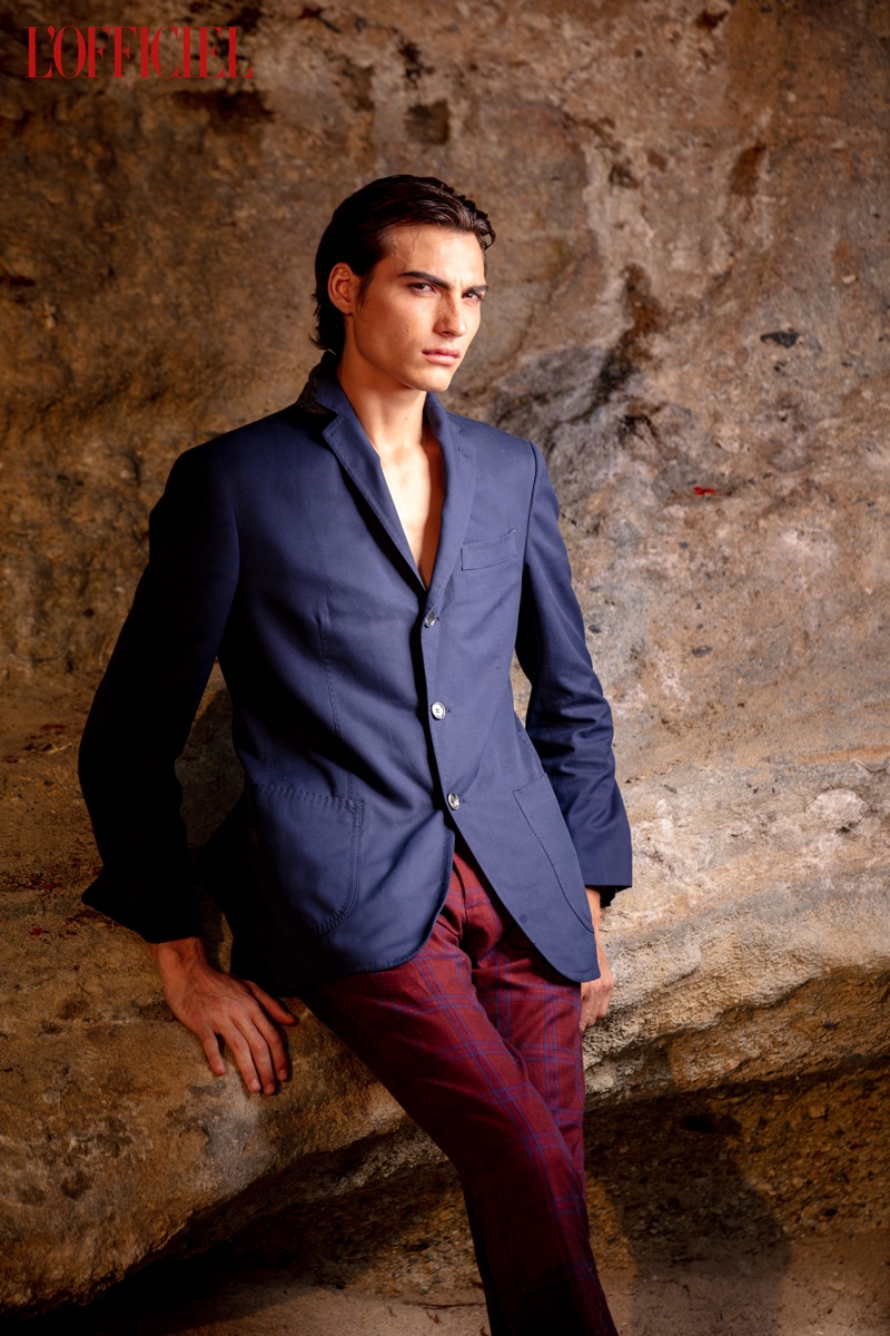 » L'Officiel Hommes Brasil Proposes New Year Trends LOfficiel Hommes Brasil 2021 Editorial 008