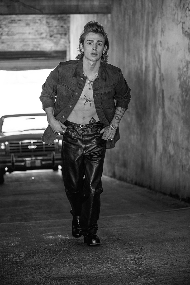 » Vinnie Hacker Graces the Pages of Man About Town Vinnie Hacker 2021 Man About Town Editorial 002