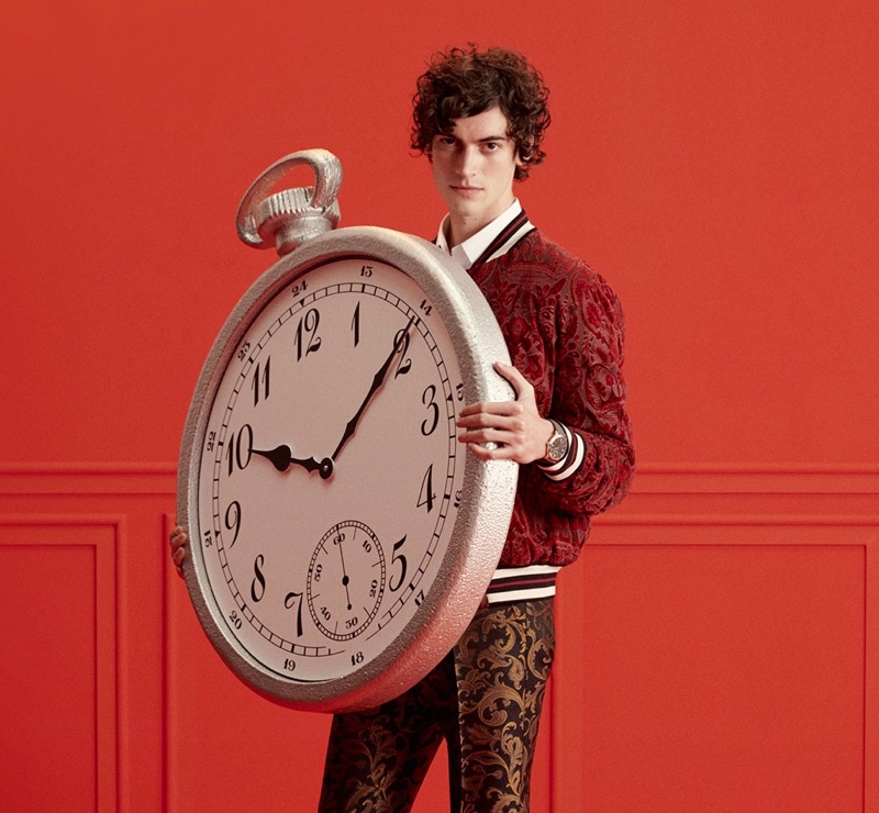 YOOX Serves Up an Oversized Holiday