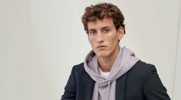 Esprit Eases Into Spring with Relaxed Classics Esprit Eases Into Spring with Relaxed Classics