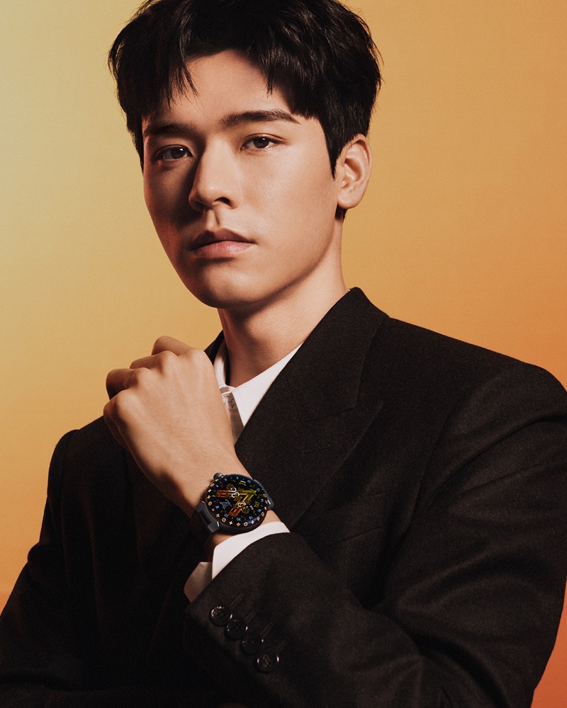 Gong Jun Louis Vuitton Watch Campaign 2022 Tambour Horizon