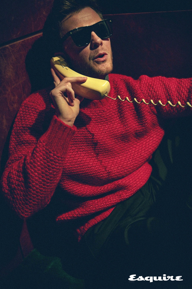 Standing out in red, Scream star Jack Quaid dons a Tod's sweater for Esquire Kazakhstan.