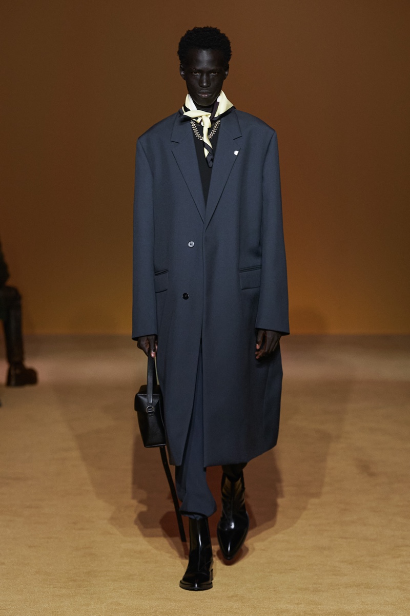 Jil Sander Delivers a Uniform Ease with Fall '22 Collection
