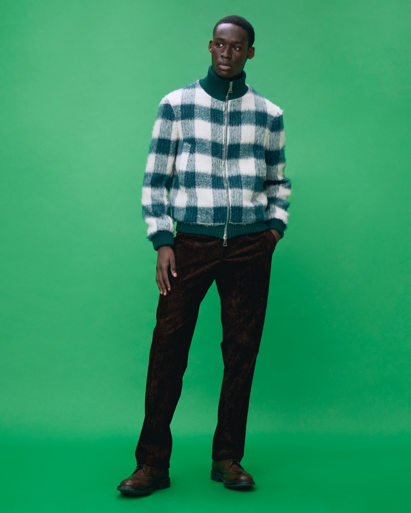 Luca Larenza Explores Body & Space with Fall '22 Collection