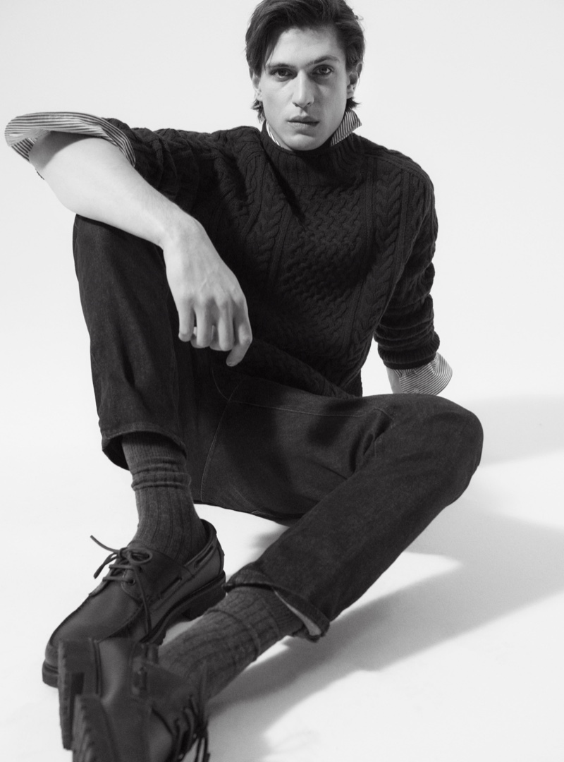 Hitting the photo studio, Edoardo Sebastianelli models a smart number from Massimo Dutti.