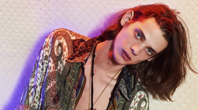 Etro Embraces a Free Spirit for Spring '22 Campaign Erin Mommsen stars in Etro's spring-summer 2022 men's campaign.
