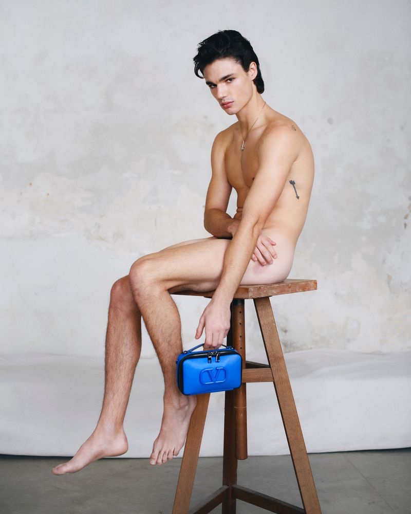 Fernando Lindez Model Nude Naked CR Fashion Book Editorial Valentino