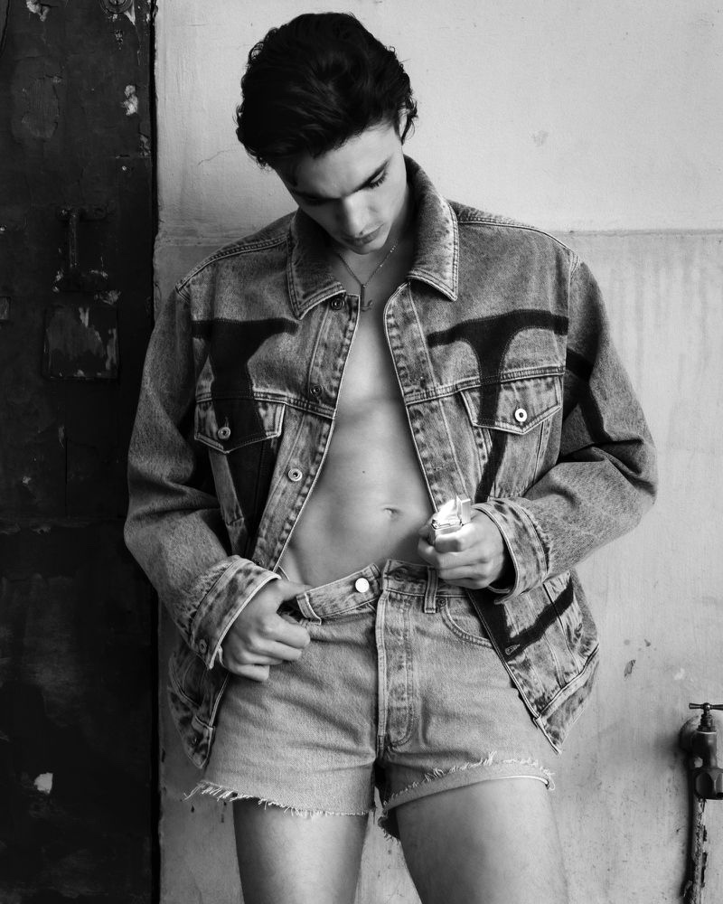 Fernando Lindez Model Valentino Denim Shorts CR Fashion Book