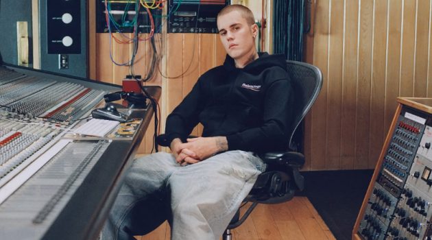 Justin Bieber Rocks Ripped Denim for Balenciaga Spring '22 Campaign Justin Bieber Balenciaga Campaign Spring Summer 2022 Ripped Baggy Jeans Black Hoodie