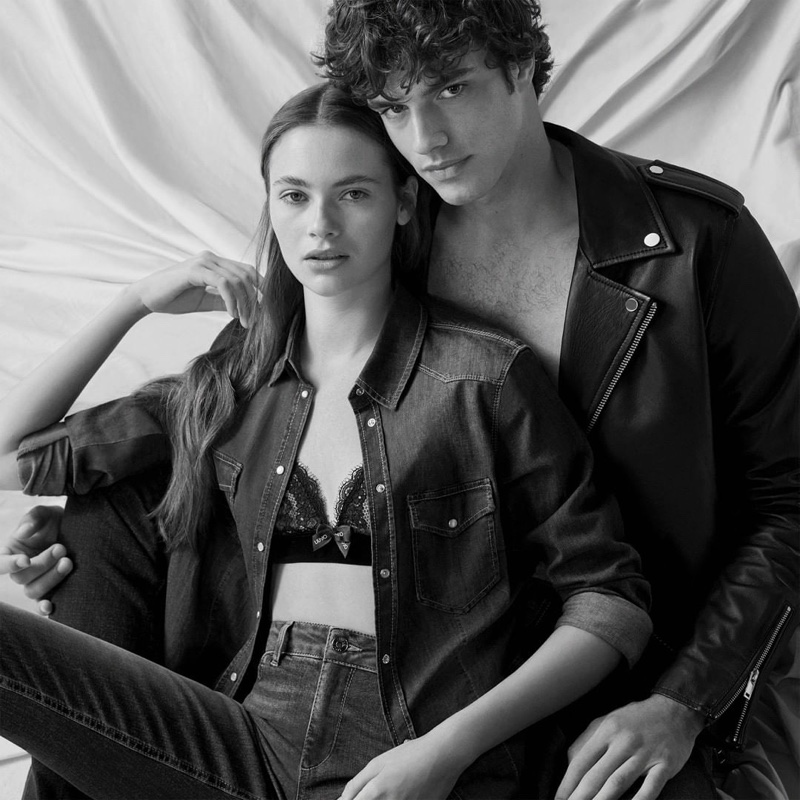 Daria Vlasova and Francesco Ruggiero star in the LIU JO Lovers fragrance campaign.