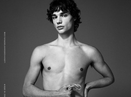 Fernando Lindez Strips Down for Ludovic de Saint Sernin Campaign Fernando Lindez Naked Photoshoot Ludovic de Saint Sernin Campaign 2022