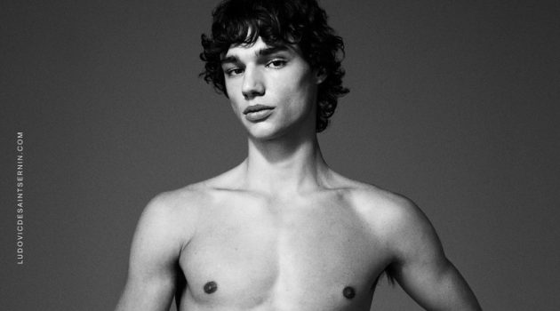 Fernando Lindez Strips Down for Ludovic de Saint Sernin Campaign Fernando Lindez Naked Photoshoot Ludovic de Saint Sernin Campaign 2022