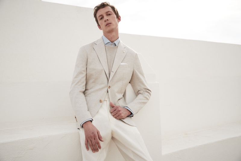 Embracing a neutral color palette, Alexis Maçon-Dauxerre fronts Luigi Bianchi's spring-summer 2022 campaign.