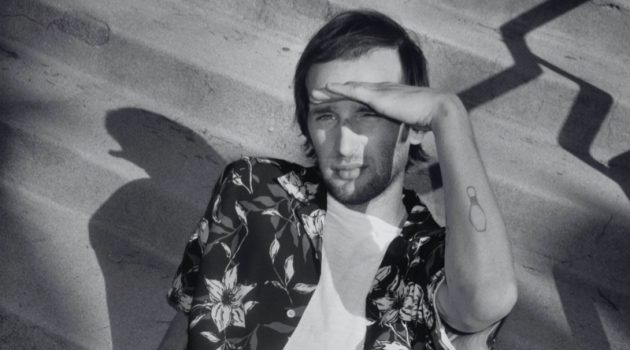 Hopper Penn & Kendall Harrison Relax in Style for Rag & Bone '22 Photo Project Hopper Penn Rag & Bone 2022 Photo Project Floral Shirt
