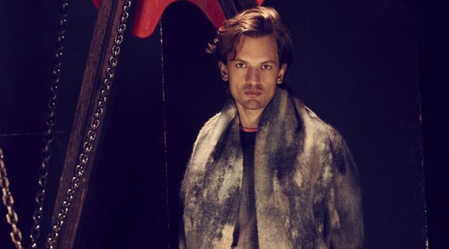 Eddie Klint is a Chic Vision in Roberto Collina Fall '22 Collection Roberto Collina enlists Eddie Klint as the face of its fall-winter 2022 collection.