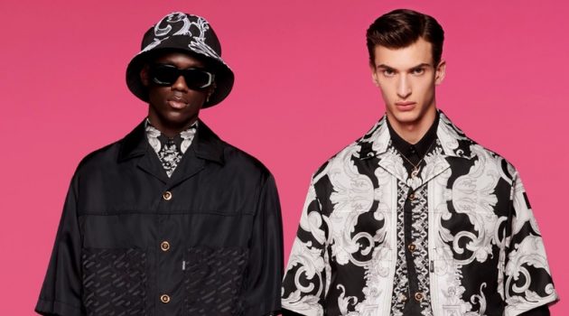 Versace Goes Graphic with Baroque Print for Pre-Fall '22 Collection Versace Goes Graphic with Baroque Print for Pre-Fall '22 Collection