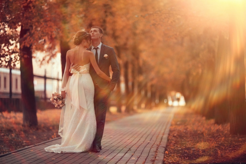 Bridal Couple Autumn Park Fashion