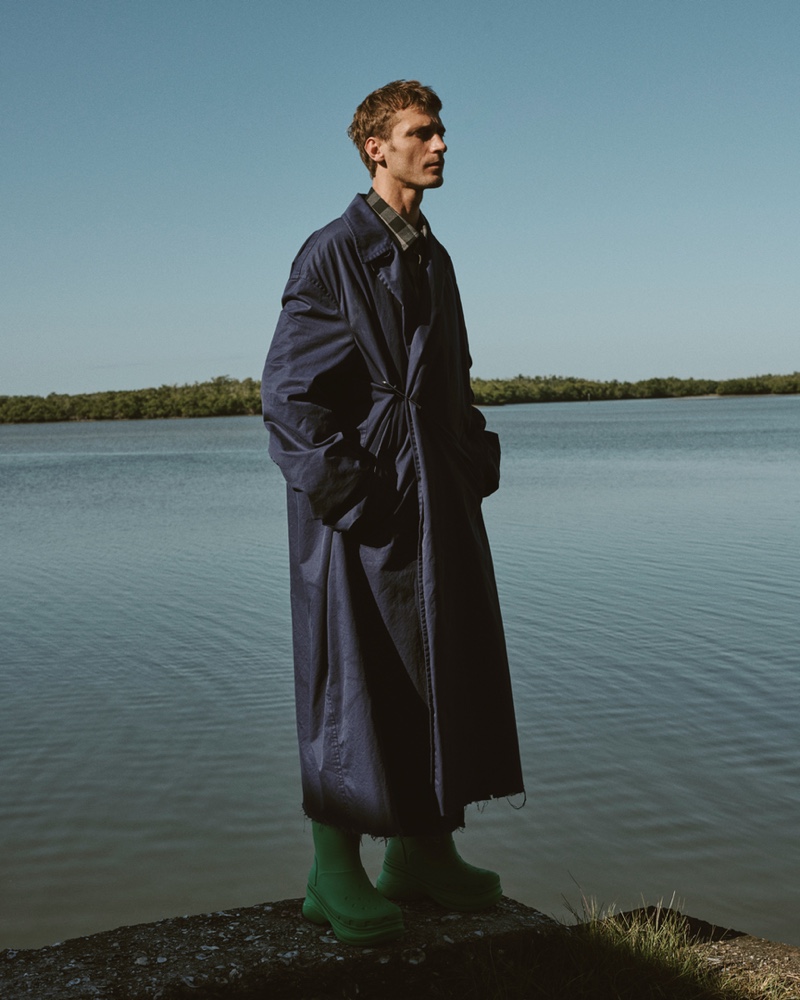 » Clément Takes to Everglades National Park for VMAN Clement Chabernaud Model Editorial 2022 VMAN 007