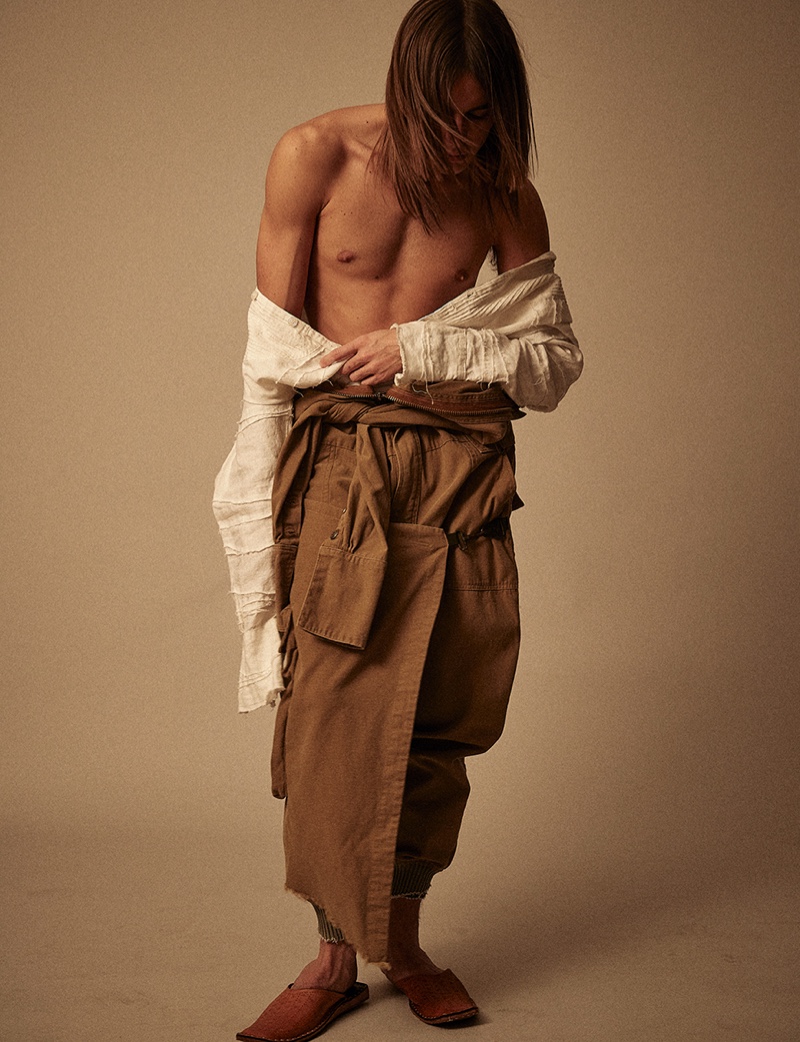 » Fernando Casablancas Strikes a Pose for Glass Man Fernando Casablancas Editorial 2022 Glass Magazine 009
