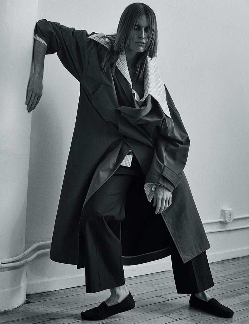 » Fernando Casablancas Strikes a Pose for Glass Man Fernando Casablancas Editorial 2022 Glass Magazine 011