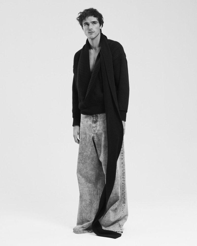 Jacob Elordi Baggy Jeans Photoshoot 2022 El Pais Semanal » Jacob Elordi Hits the Studio for El País Semanal Jacob Elordi Baggy Jeans Photoshoot 2022 El Pais Semanal