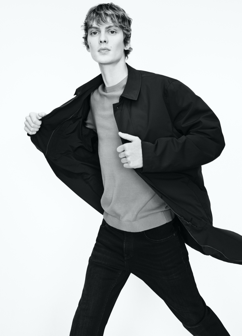 Massimo Dutti Men Icons Spring 2022 Leon Dame Editorial