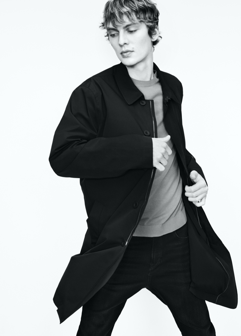 Massimo Dutti Men Icons Spring 2022 Leon Dame Editorial