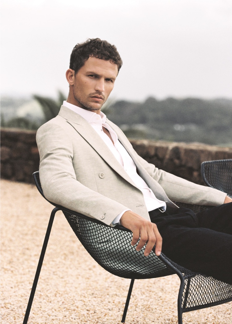 Nathaniel Visser Model REISS Campaign Men Summer 2022