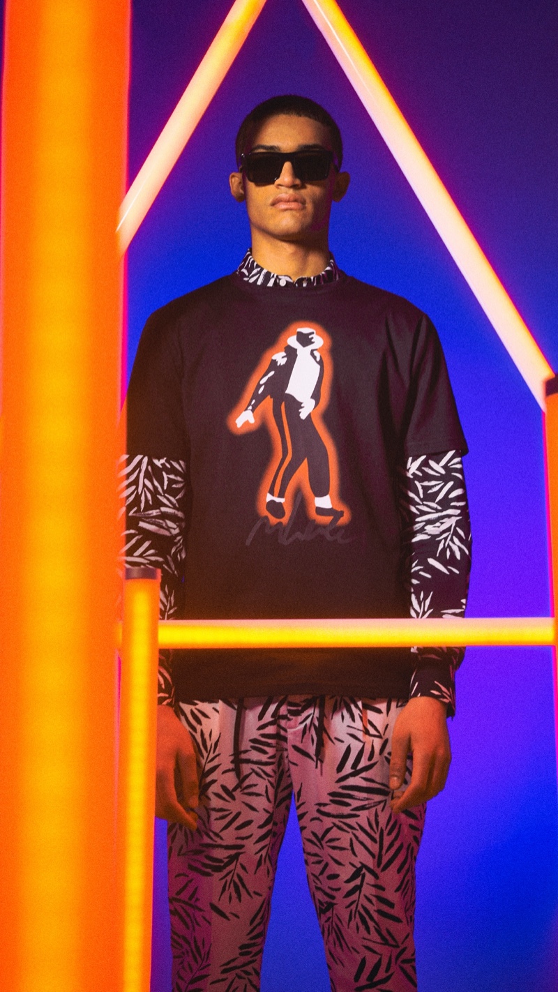 Ivan Lefort rocks a Michael Jackson t-shirt from the Antony Morato x Marco Lodola capsule collection.
