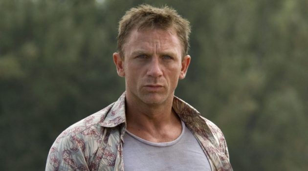 Stylish Essentials to Borrow from James Bond in 'Casino Royale' Daniel Craig James Bond Floral Shirt Casino Royale 2006