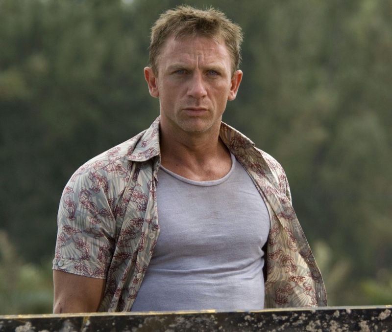 Daniel Craig James Bond Floral Shirt Casino Royale 2006