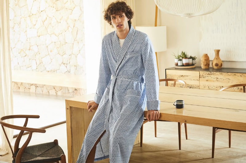 Francisco Henriques Model Derek Rose Robe Men