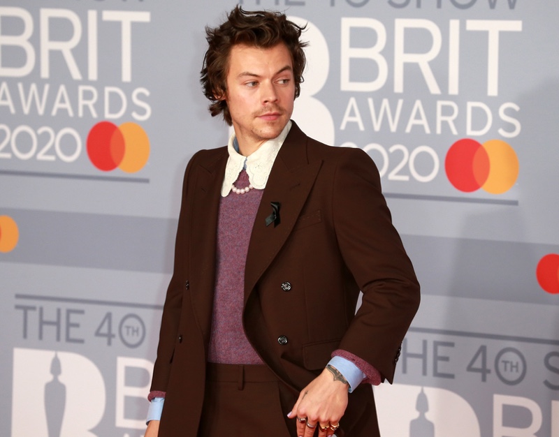 Harry Styles 2020 Brit Awards Suit Pearls Rings