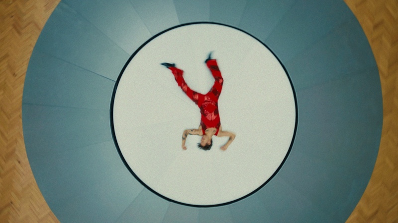 Harry Styles As It Was Music Video Red Sequins 2022 » Harry Styles Makes a Whimsical Style Statement for New Album Harry's House Harry Styles As It Was Music Video Red Sequins 2022
