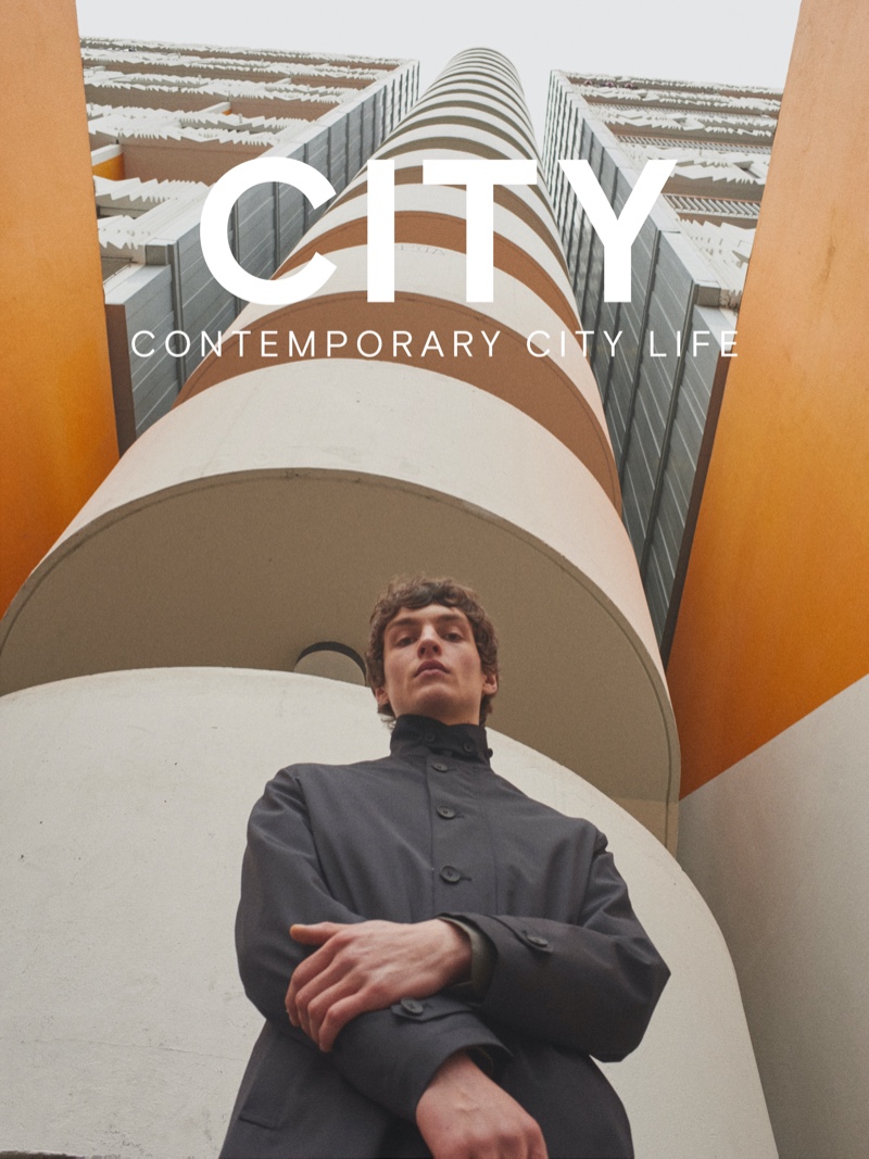 » Lucas Dons Sartorial Cuts in the City for Massimo Dutti Massimo Dutti Men 2022 City Editorial 001