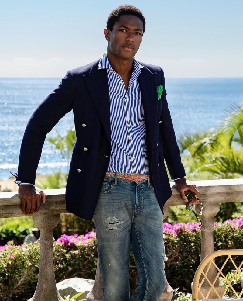 Ralph Lauren on X: Spring 2022 transports Ralph Lauren's acclaimed  menswear brand into a tranquil paradise, replete with cerulean waters and  clear skies Discover #RLPurpleLabelSS22:   #RLPurpleLabel  / X