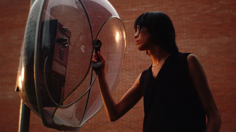 Akito Mizutani dons a sleeveless look from Zara's spring-summer 2022 Origins collection.