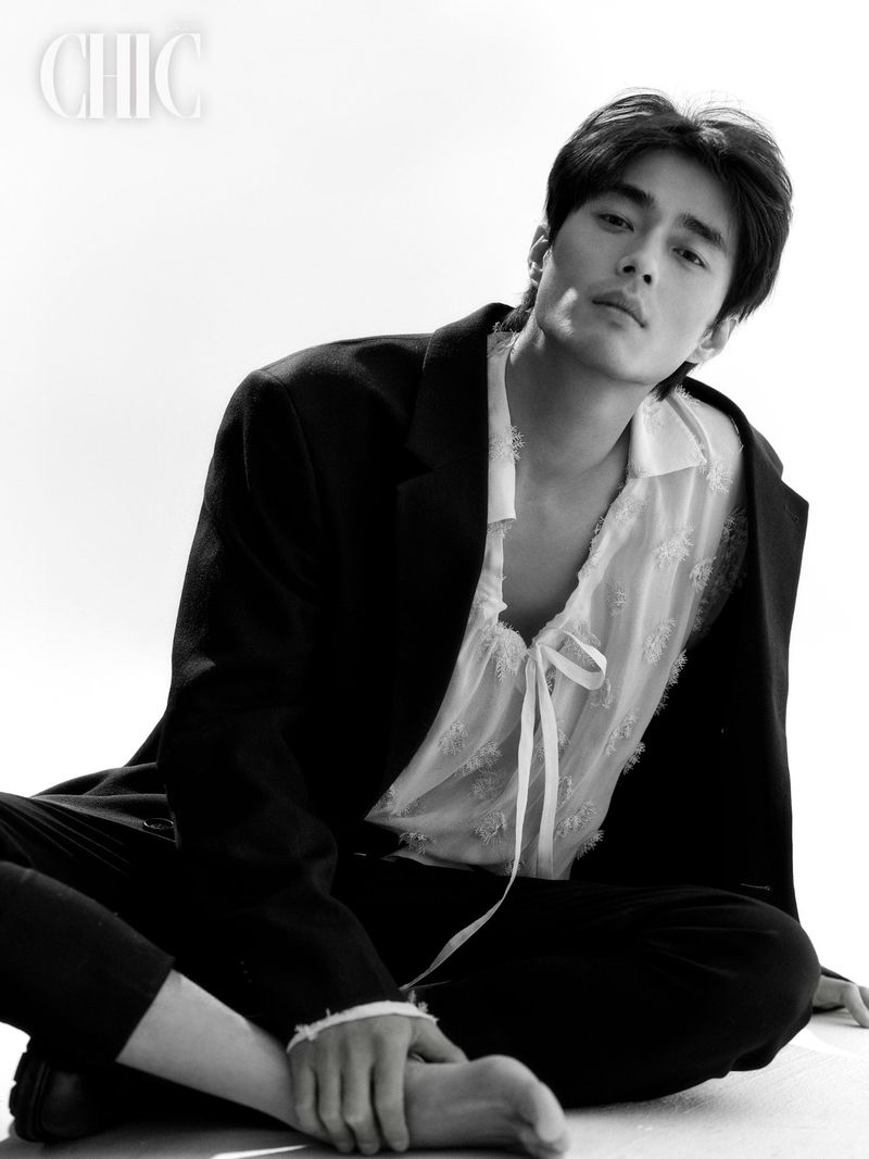 » Zhao Lei Dresses in Soft Menswear for Chic Magazine China Zhao Lei 2022 Chic Magazine China 003