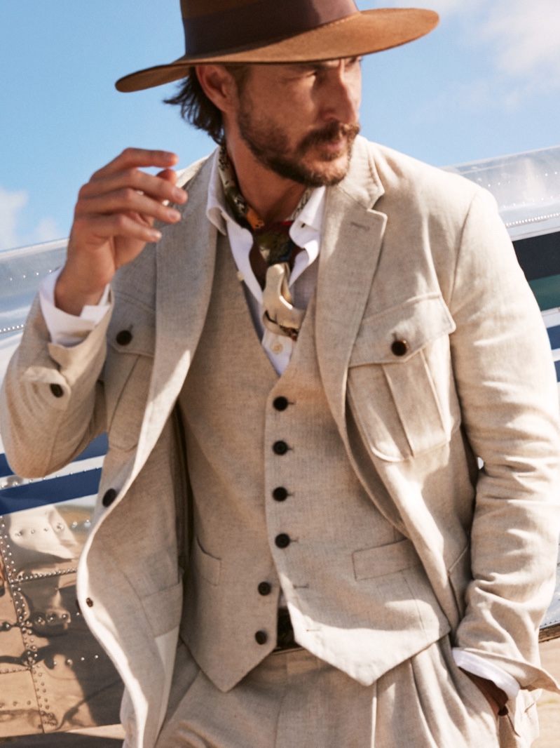 Banana Republic Suits Up for Chic Summer